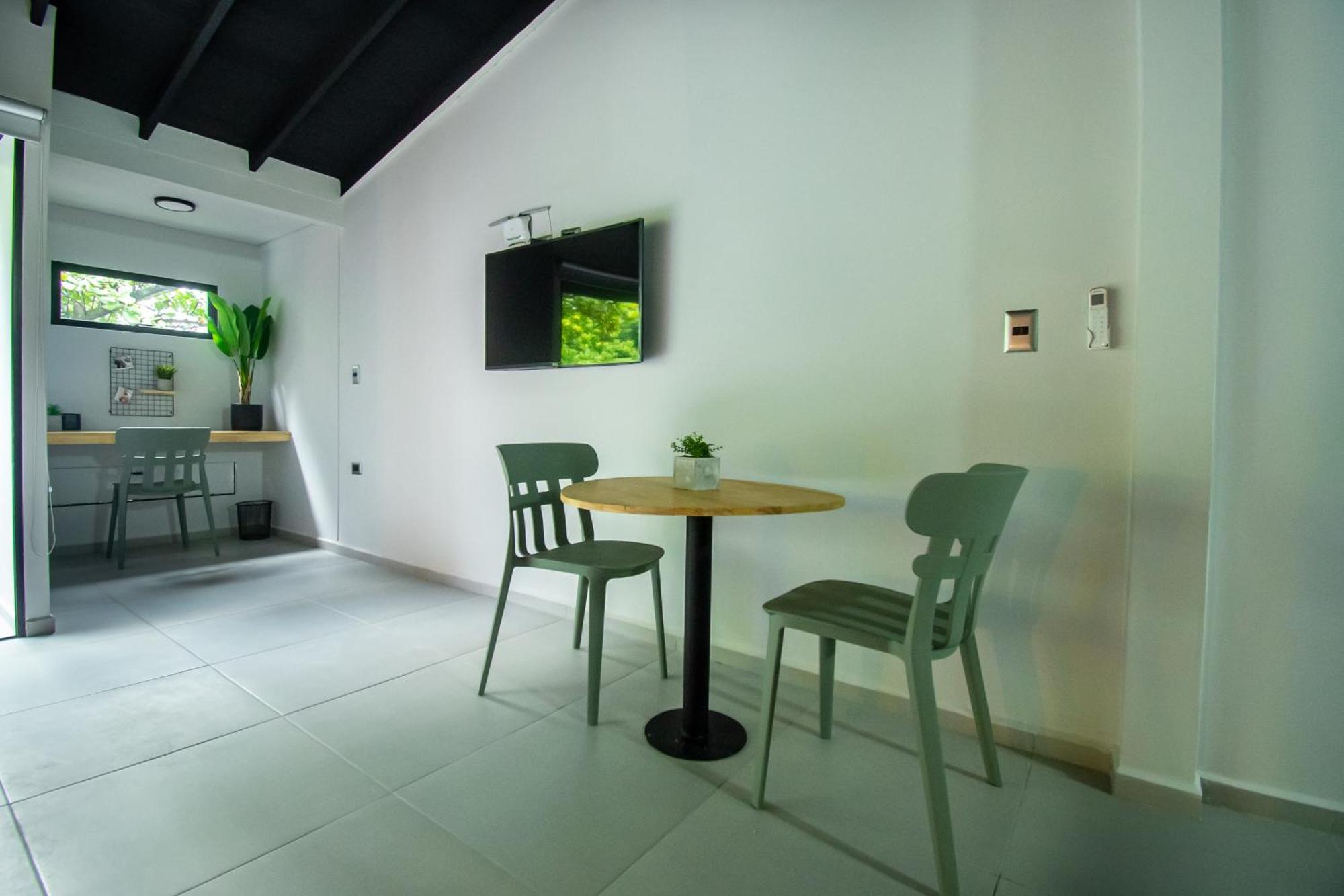 メデジンBarcelo Colivingアパートメント エクステリア 写真