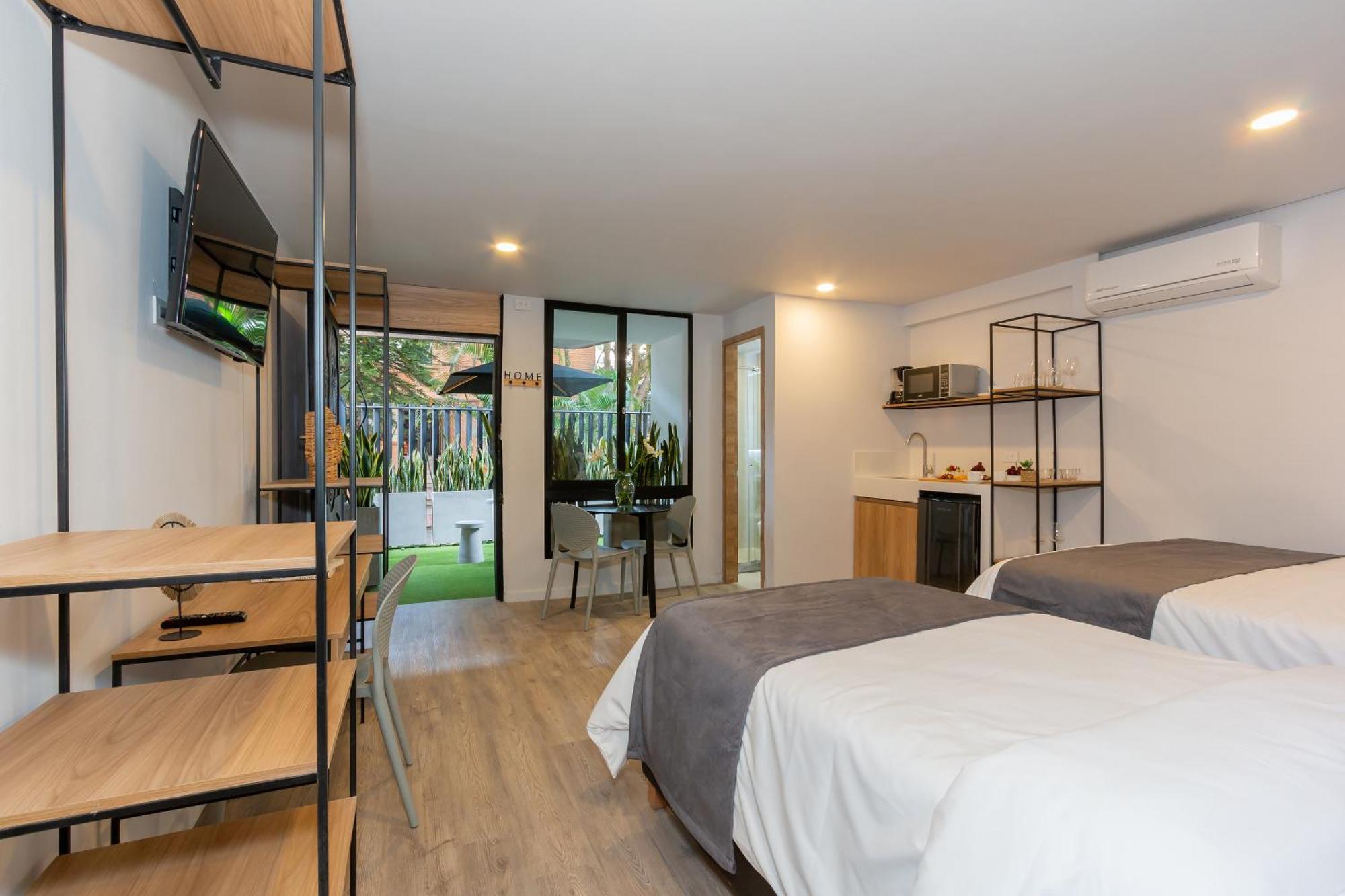 メデジンBarcelo Colivingアパートメント エクステリア 写真