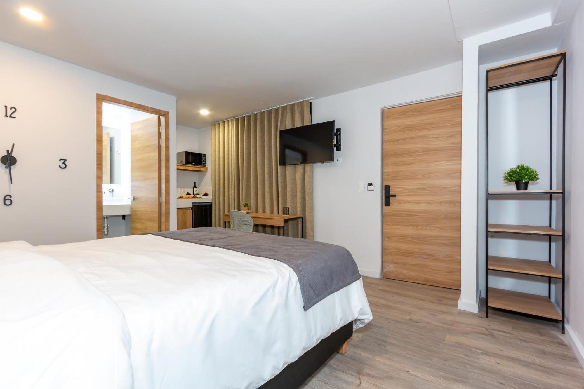 メデジンBarcelo Colivingアパートメント エクステリア 写真